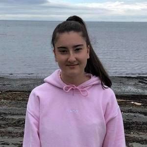 Meet your Posher, Justine